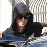 Bieber turns himself in