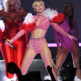 Miley's infection 'gone horribly wrong'
