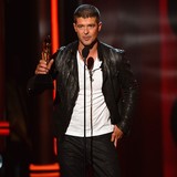 Thicke thanks Patton