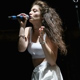 Lorde announces American dates