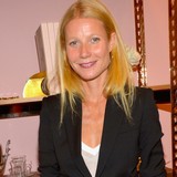 Paltrow 'neighbours with Martin'