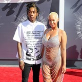 Khalifa promotes suicide prevention