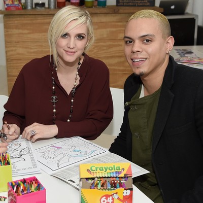 Ashlee Simpson: Im having a girl!