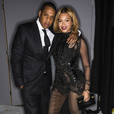 Beyoncé suffers wardrobe malfunction