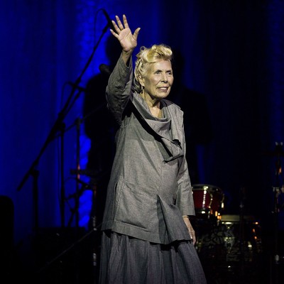 Joni Mitchell not in a coma