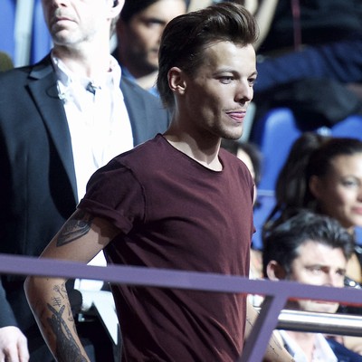 Louis' mother 'thrilled by baby news'