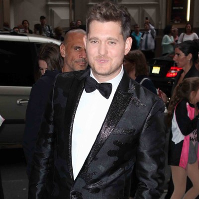Michael Bublé praised for Elvis track