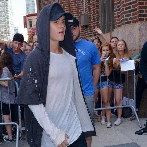 Bieber: It’s hard to trust people