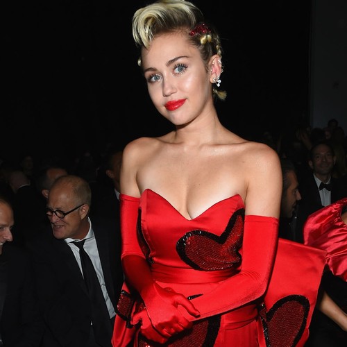 Miley Cyrus: I'm single