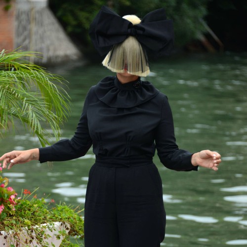 Sia: I was embarrassed by movie ambitions