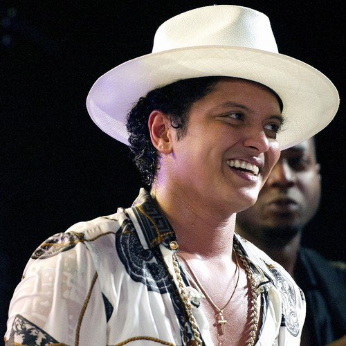 Bruno Mars 'returning to Super Bowl'
