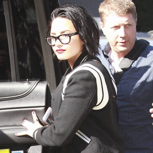 Demi Lovato victim of ocean whiplash