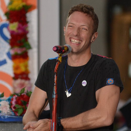 Chris Martin brings son onstage to celebrate birthday