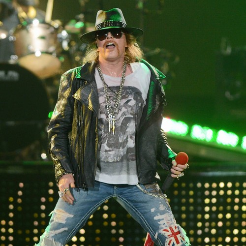 Axl Rose to join AC/DC for world tour