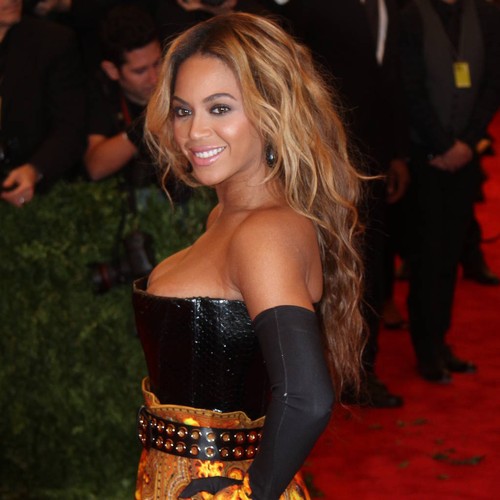 Beyonce invites DJ Khaled to join her on tour