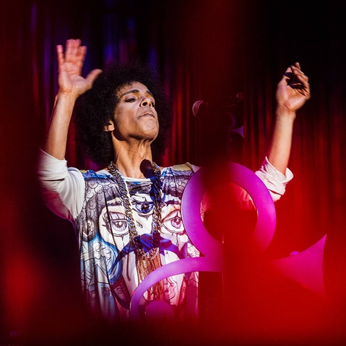 Loved ones gather for intimate Prince memorial service
