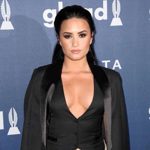 Brad Paisley heaps praise on 'amazing' Demi Lovato