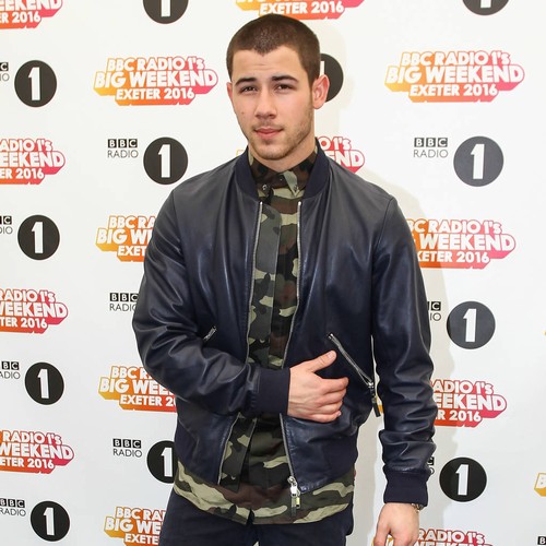 Nick Jonas praises 'incredibly smart' Selena Gomez