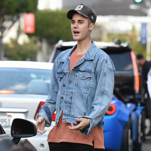Lewis Hamilton celebrates Grand Prix win with Justin Bieber