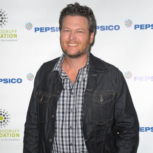 Blake Shelton hates hearing about child-like Adam Levine's private life