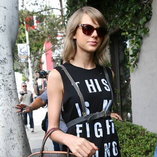 Taylor Swift's best friend to wed