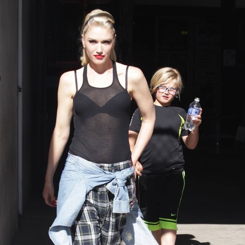 Gwen Stefani reverts back to maiden name