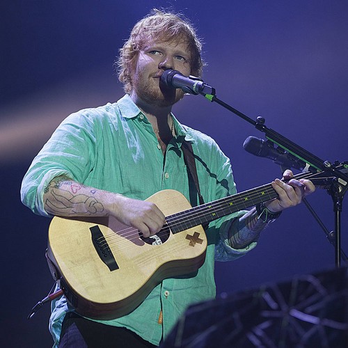 Ed Sheeran makes surprise live music comeback