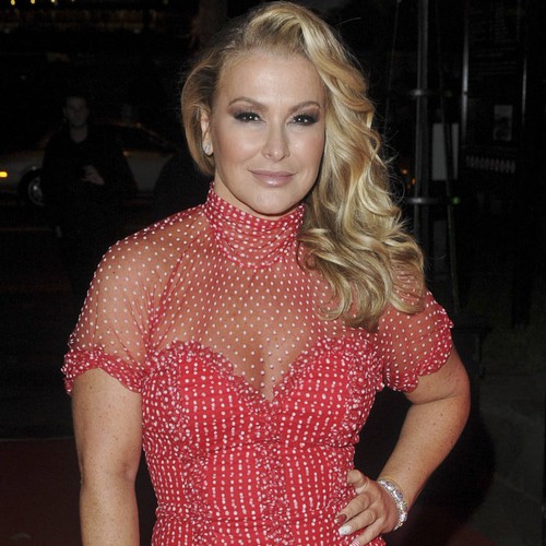 Anastacia signs up for U.K. dancing show