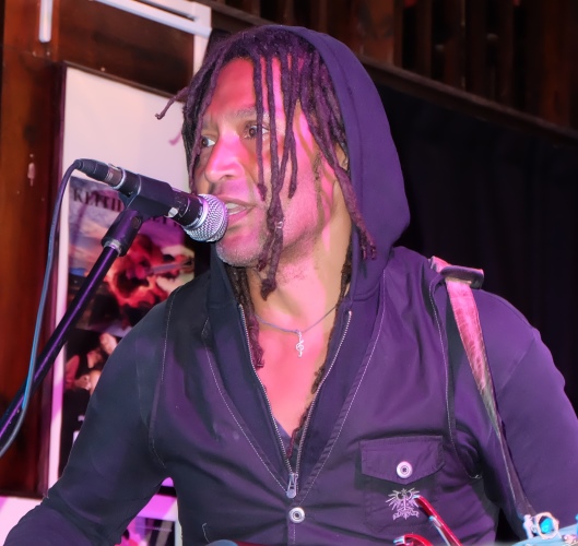 New album from David 9 Lunas on the way