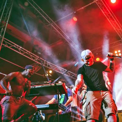 Ed Sheeran jumps on stage with Rudimental