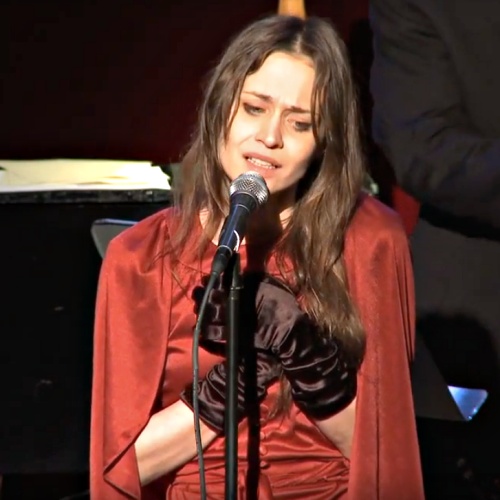 Fiona-Apple-pulls-South-American-tour-to-be-with-dying-pet-dog