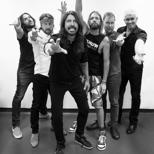 Dave-Grohl-sells-out-SXSW-showcase-to-Citibank