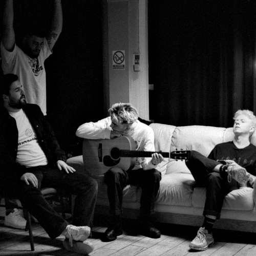 Jaws reveal new video