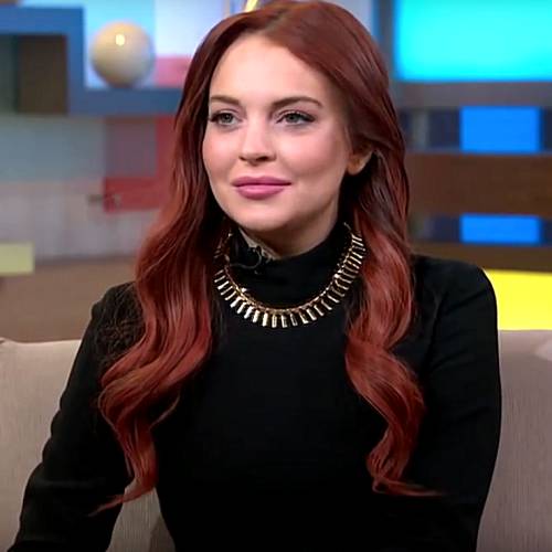 Lindsay Lohan brands her father a lunatic