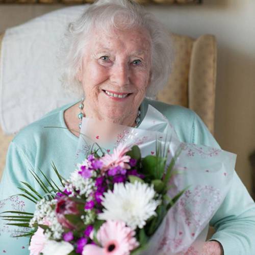 Dame-Vera-Lynn-goes-for-UK-Christmas-No.1.-thanks-to-Audionamix