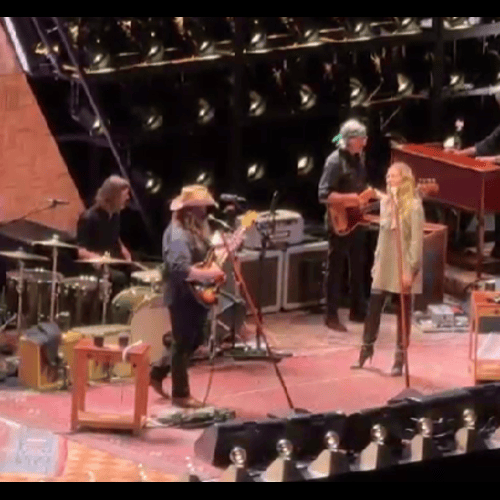 Chris Stapleton Delivers a Soulful and Intimate Performance at Dublins 3Arena