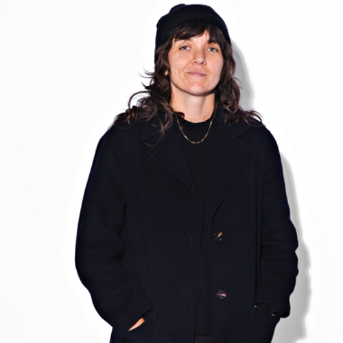 Courtney Barnett: "This album I feel like definitely has a bigger more guitars and more volume"