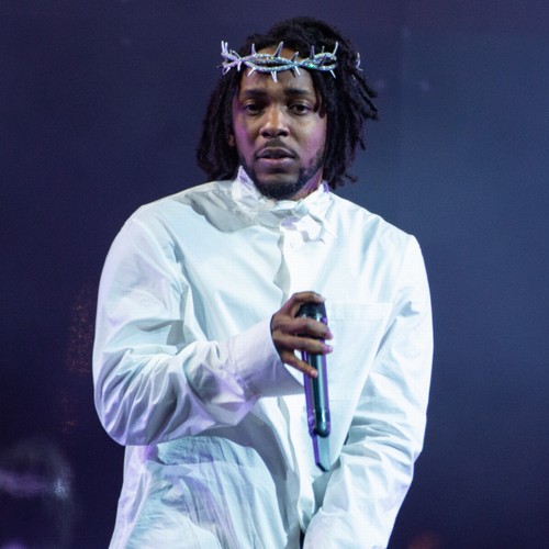 Kendrick Lamar closes Glastonbury with powerful set