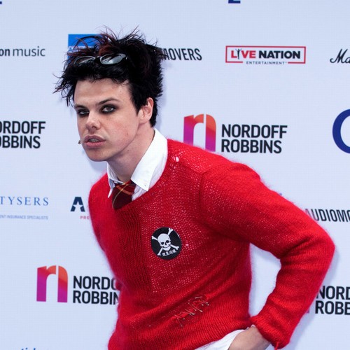 Yungblud wants to 'destroy pop pedestal'