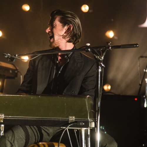 Arctic Monkeys take pop-up bar on tour
