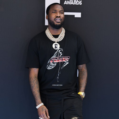Meek Mill posts bail for 20 women over Christmas thumbnail