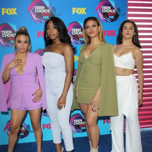 Fifth Harmony fans lose their minds as girl band reunite at Jonas Brothers show for first performance in 7 years - Music News 183981