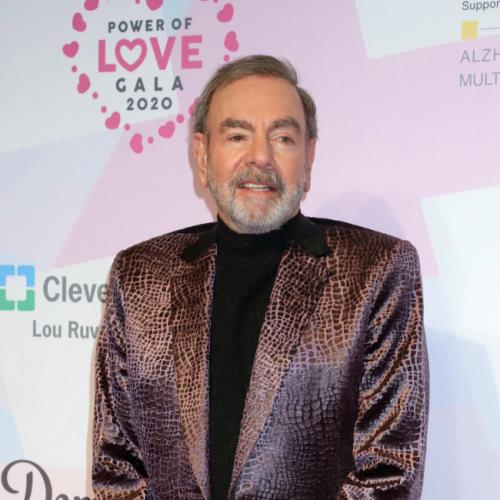 Neil Diamond releasing new album after retiring from touring