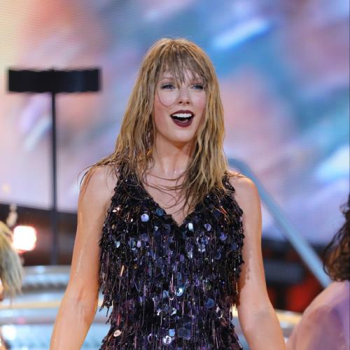 Taylor Swift moves to trademark her voice and image in bid to combat AI impersonations