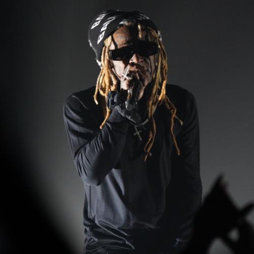 Lil Wayne apologises after no showing his own concert