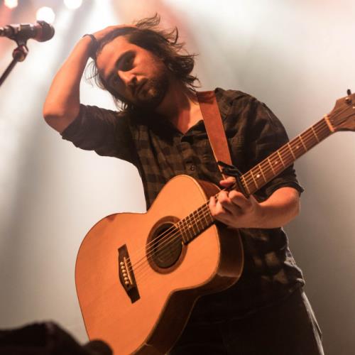 Noah Kahan jokes that Congress should ‘make fans wear diapers’ after concertgoers defecate at his shows