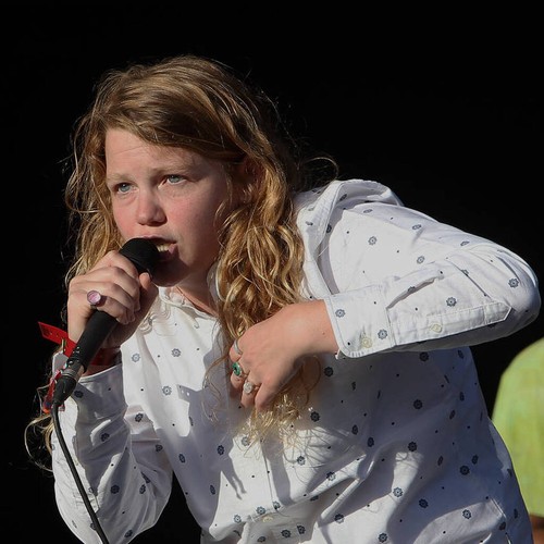 Artist Kate Tempest changes to new name and gender neutral pronouns