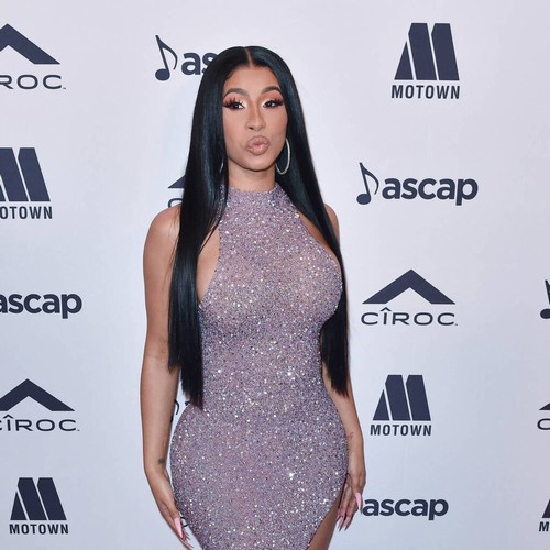 Cardi B defends ex Offset on Twitter