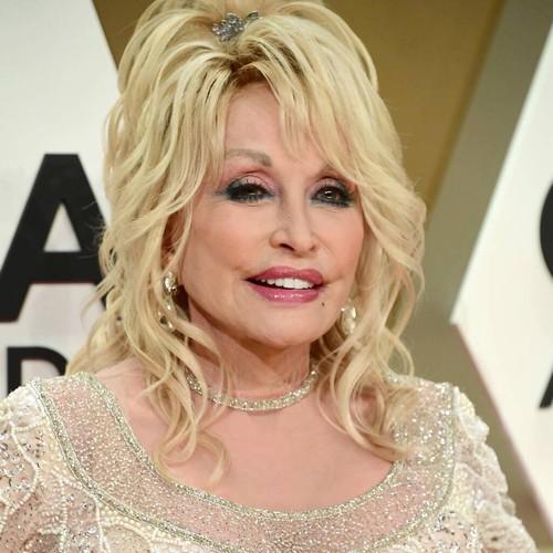 Dolly Parton doesn't want to live as long as Betty White thumbnail