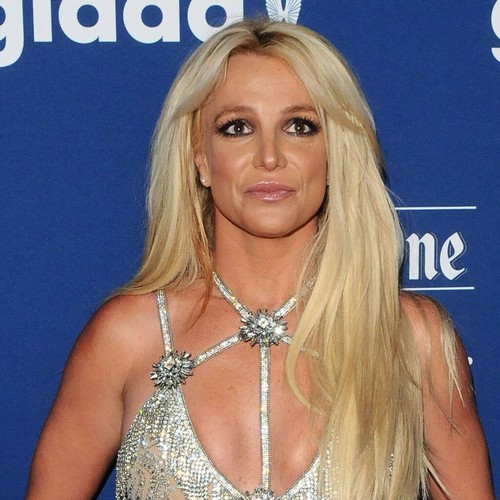 Britney Spears threatens legal action against former business managers thumbnail